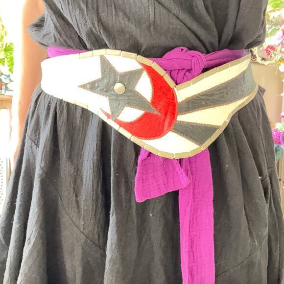 Handmade Accessories - Anna Konya White Artisan Cinch Belt Star Patchwork Leather Chain Closure Vintage